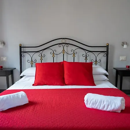 Vico 22 Rooms Napoli-3