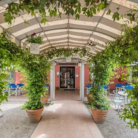 Hotel Villa Rosa-2