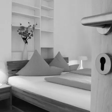 Pension Stoi Budget Guesthouse-3