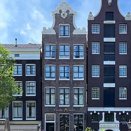 Facade Hotel Amsterdam-3