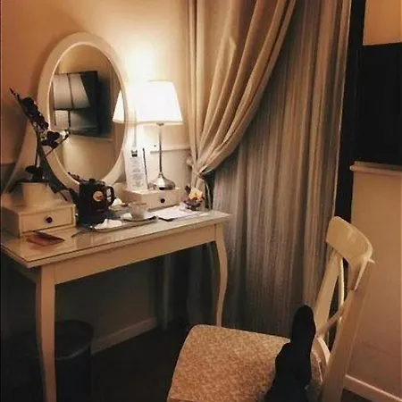 Colfelice Rooms-2
