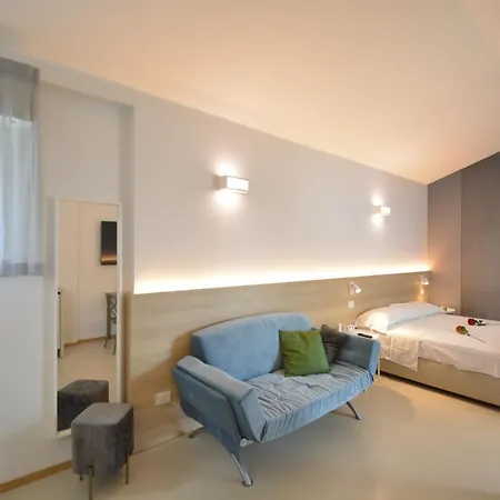 Prime Blue Suite - Appartamenti con jacuzzi privata-3