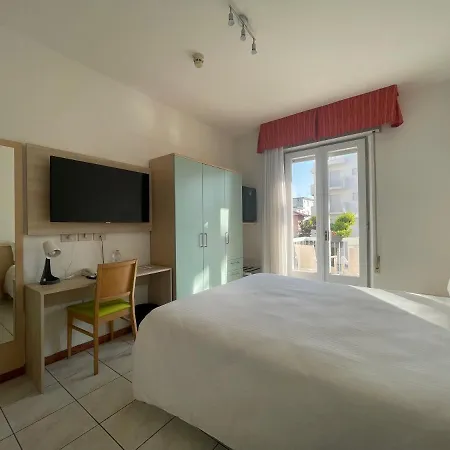 Hotel Athena-3