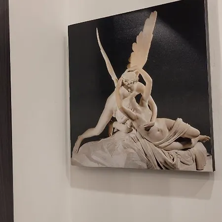 Rome Art Room-2