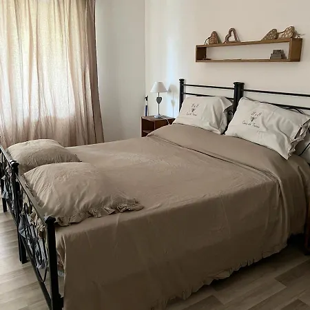 Casa De' Trinci-3