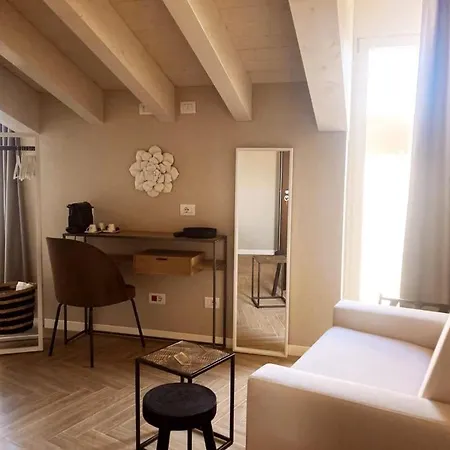 Gatto Bianco Rooms 42-3