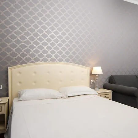 Piccolo di Piazza di Spagna Suites-3