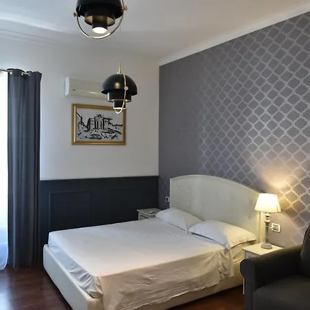 Piccolo di Piazza di Spagna Suites-2