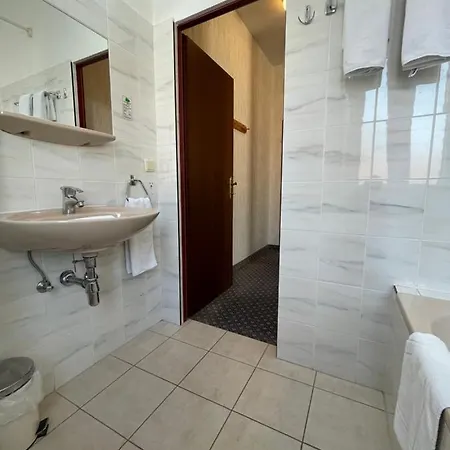 Hotel Tabor Rooms-3