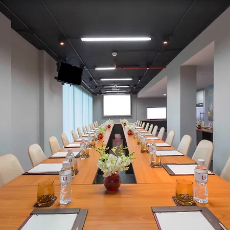 Rakyim Siam - Sukhumvit 15-2