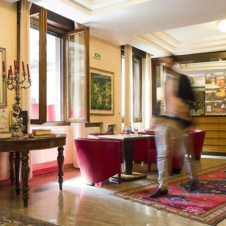 Hotel Carrobbio-3