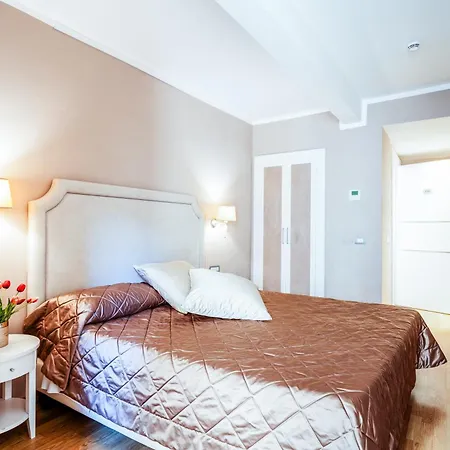 Hotel Centrale-3