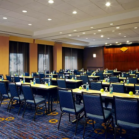 Courtyard By Marriott Los Angeles Lax / Century Boulevard-3