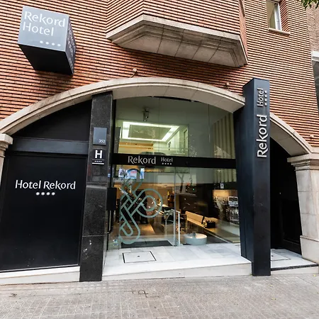 Atenea Rekord Suites Barcelona-3