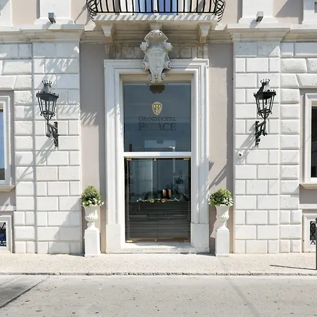 Grand Hotel Palace-3