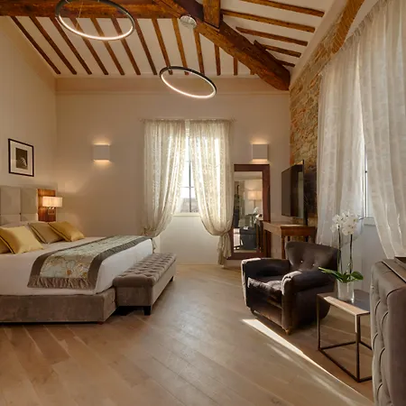 Donati Luxury Tower Suites-3