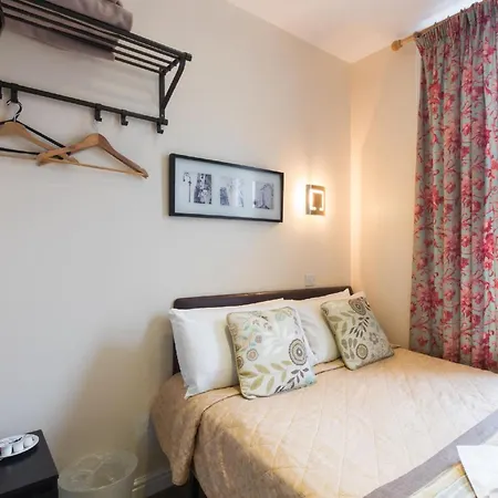 Notting Hill Gate Hotel-3