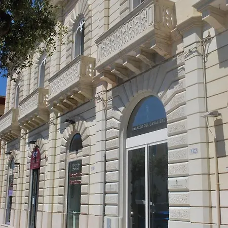 Palazzo Del Cavaliere-3