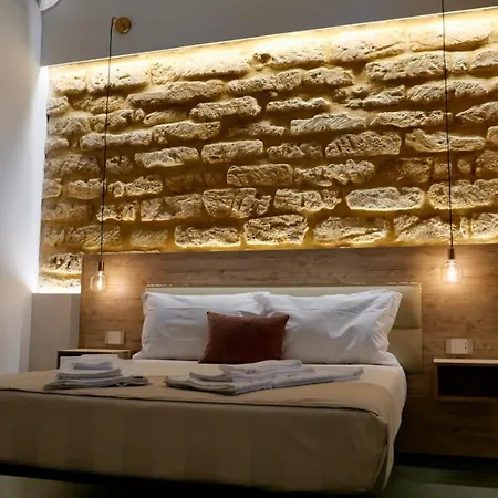 Oneira Rooms-3
