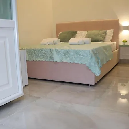 Barbaro Suite & Apartment-3