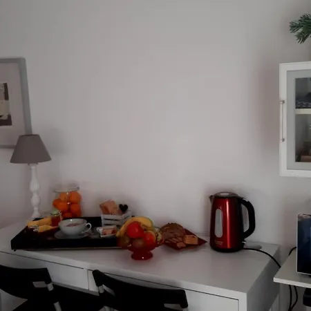 My b&b - Strada Vecchia del Pinocchio 3/B-2