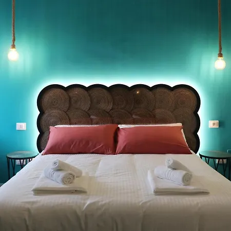 Liotru Maisonne, Rooms With En-Suite Bathroom And Shared Bathroom-2