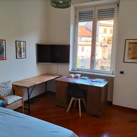 Stanza in zona Solari in appartamento incantevole-3