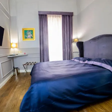 Relais San Lorenzo In Lucina-2
