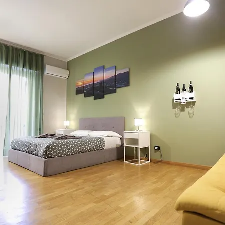 Vomero Maison-3