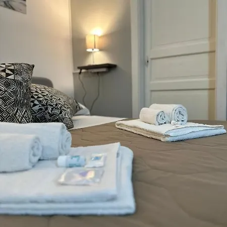 Etna Rooms-2