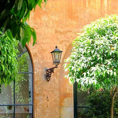 Casa Di Santa Francesca Romana a Ponte Rotto-2