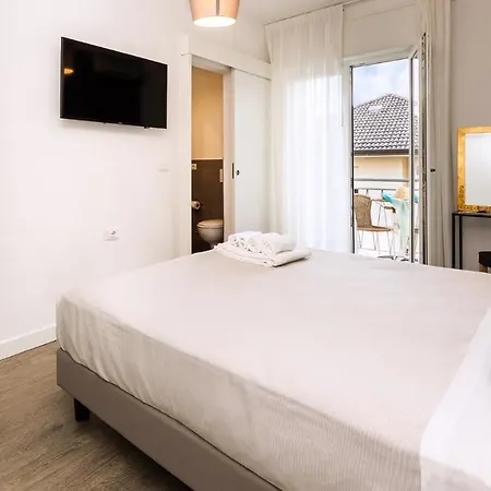 Hotel Aurora-3