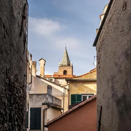 Archivolto del Teatro, 3-2