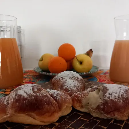 La valigia sul letto-3
