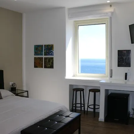 Seascape Rooms-3
