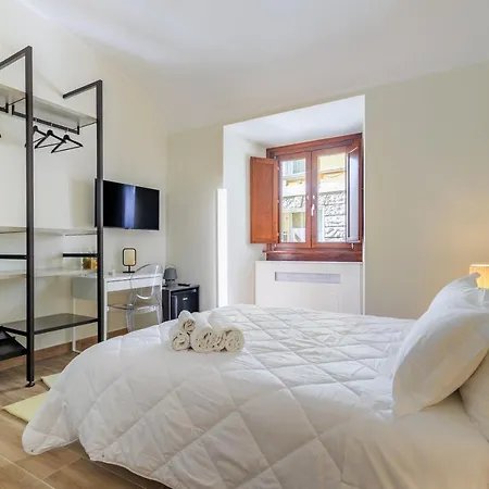 Mater Rooms & Suites-2