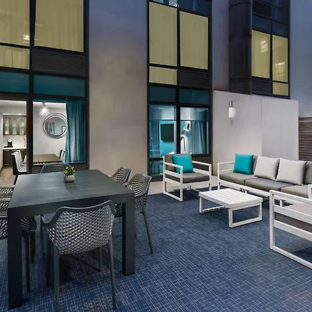 Hilton Garden Inn New York Times Square North-2