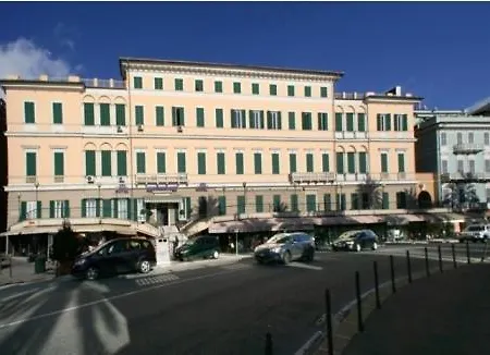 Hotel Mediterranee-2