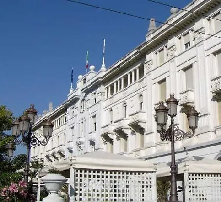Le Grand Hotel-2