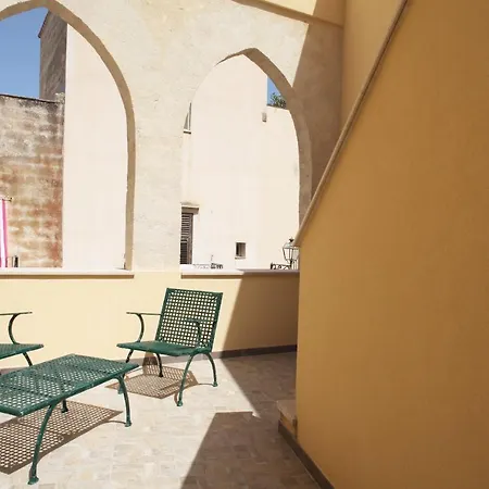 Gli Archi Garden Rooms-2