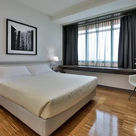 UNA Hotels San Vitale Bologna-2