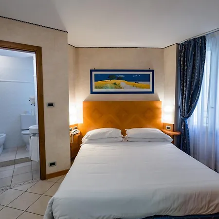 Hotel Centrale-3