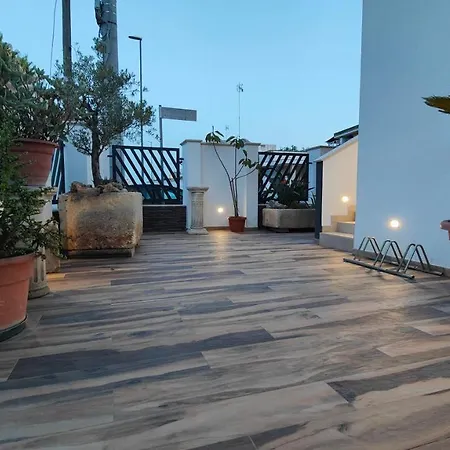 Helianthus Rooms-3