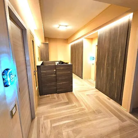 Astoria Supreme - Modern Boutique Suites-2
