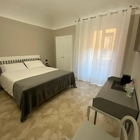 Roma Paradiso Guest House-3