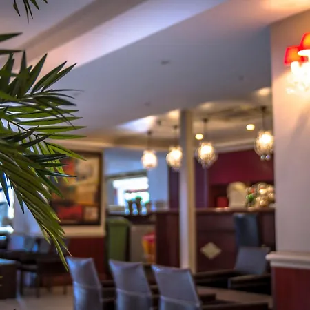 Hotel Jeanne D'Arc-3