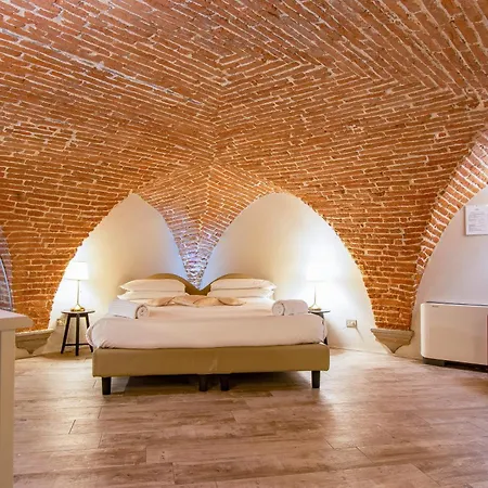 N4U Guest House Florence-2