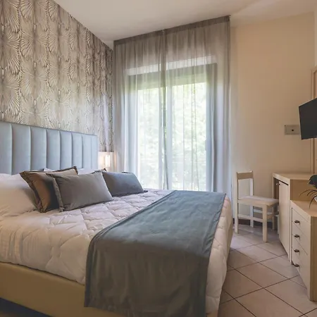 Hotel Athena-3