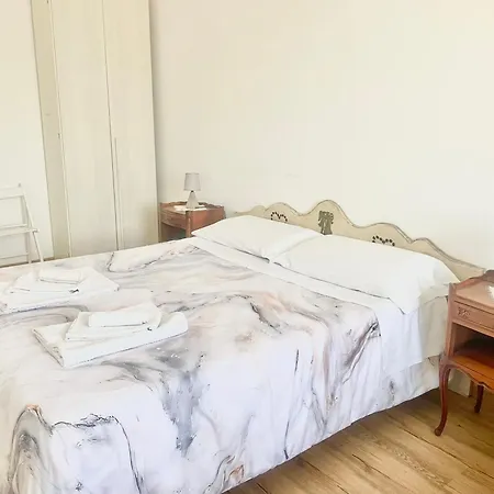 Cavour16 Rent Bedrooms-3