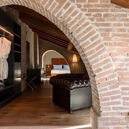 Pavillon Suite-3